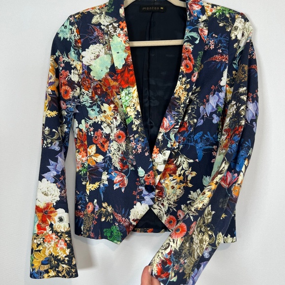Jacket - Picture 1 of 3